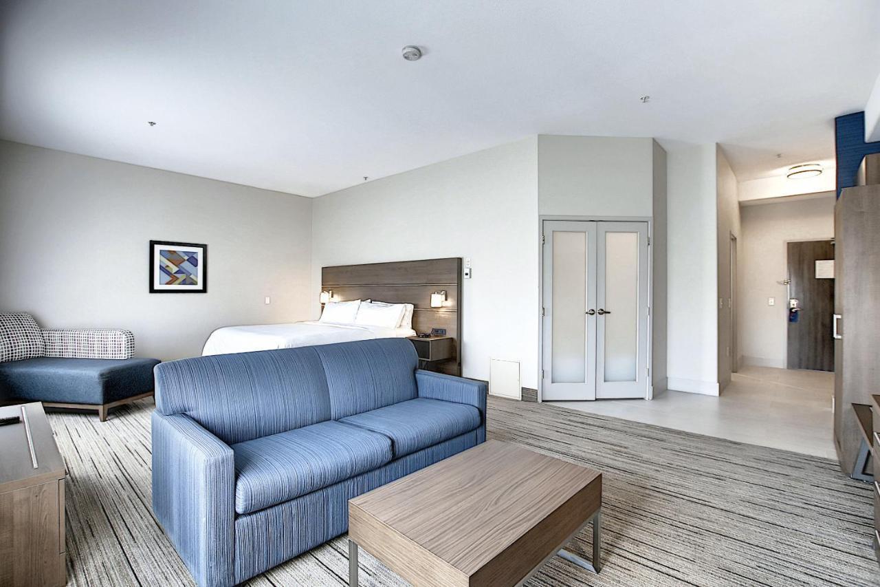 Holiday Inn Express Airport Calgary By Ihg Extérieur photo