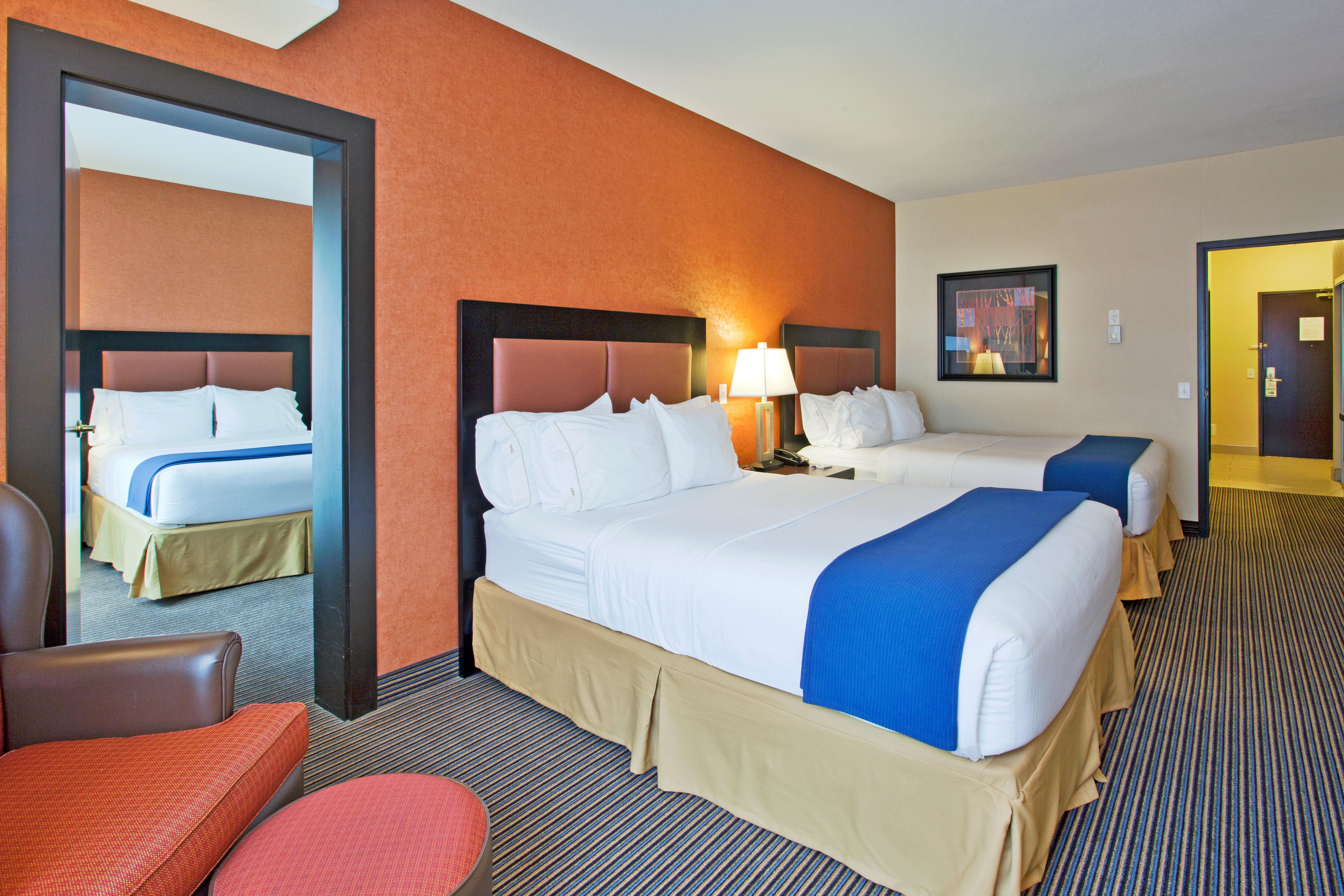 Holiday Inn Express Airport Calgary By Ihg Extérieur photo