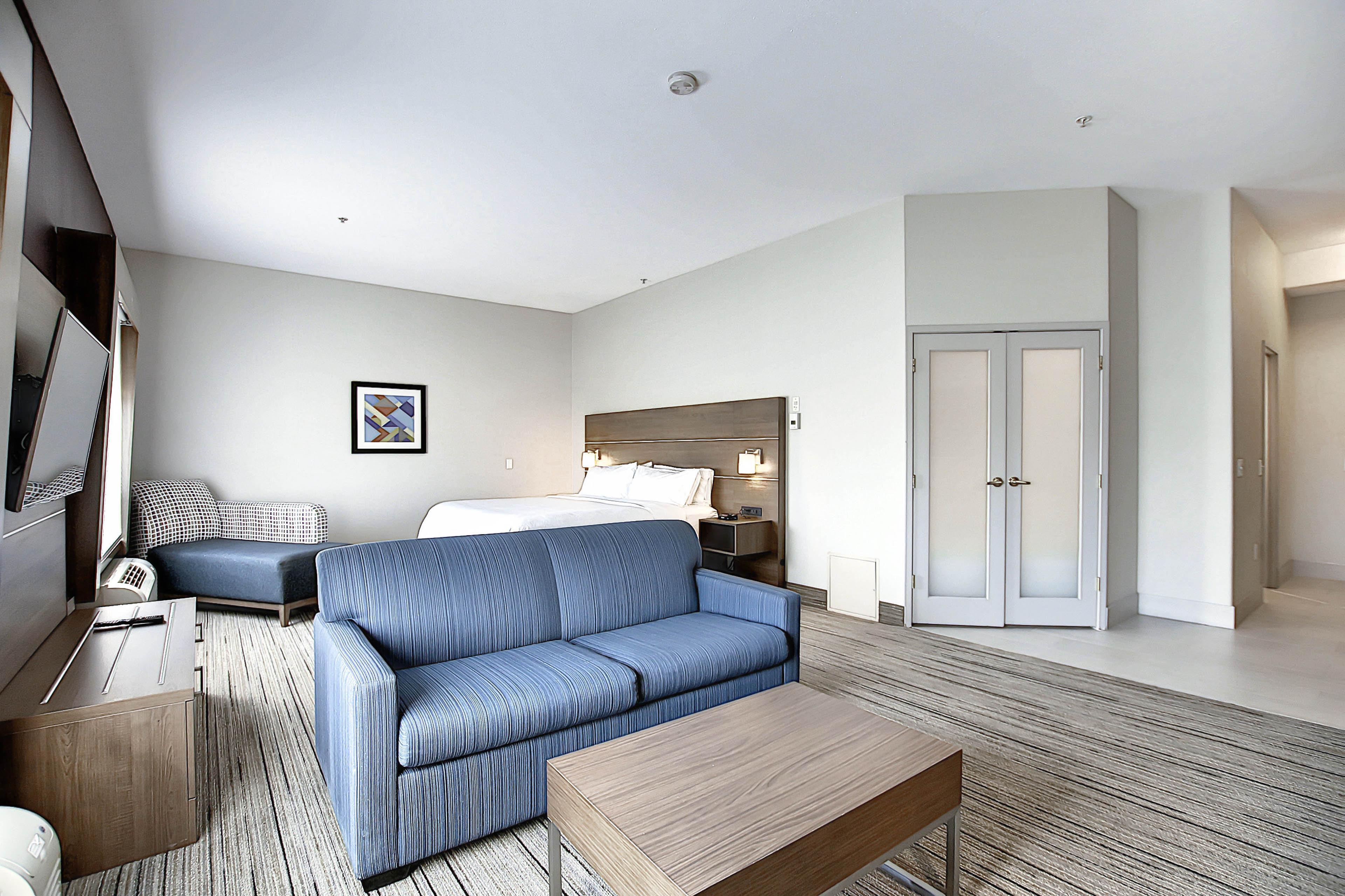 Holiday Inn Express Airport Calgary By Ihg Extérieur photo