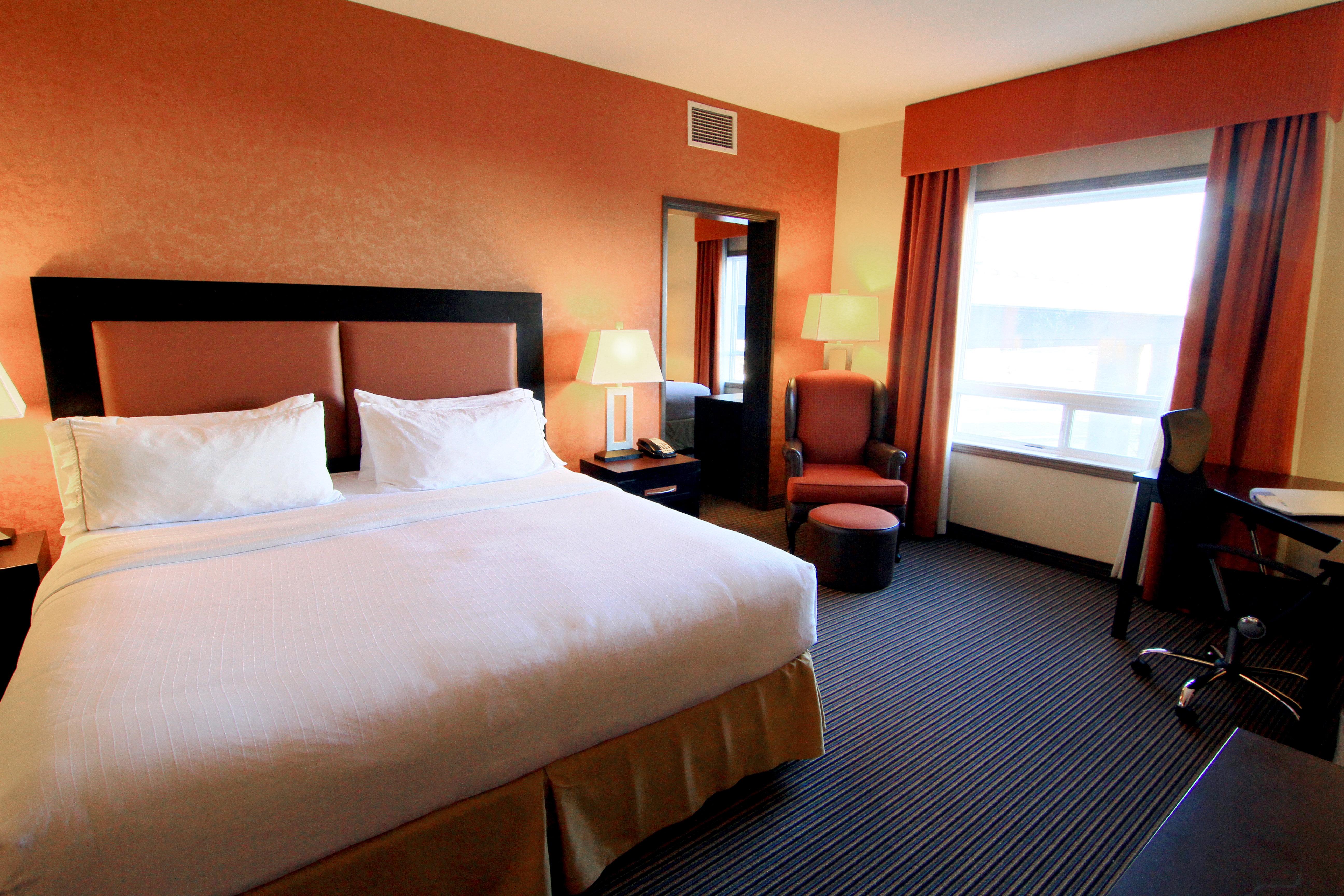 Holiday Inn Express Airport Calgary By Ihg Extérieur photo