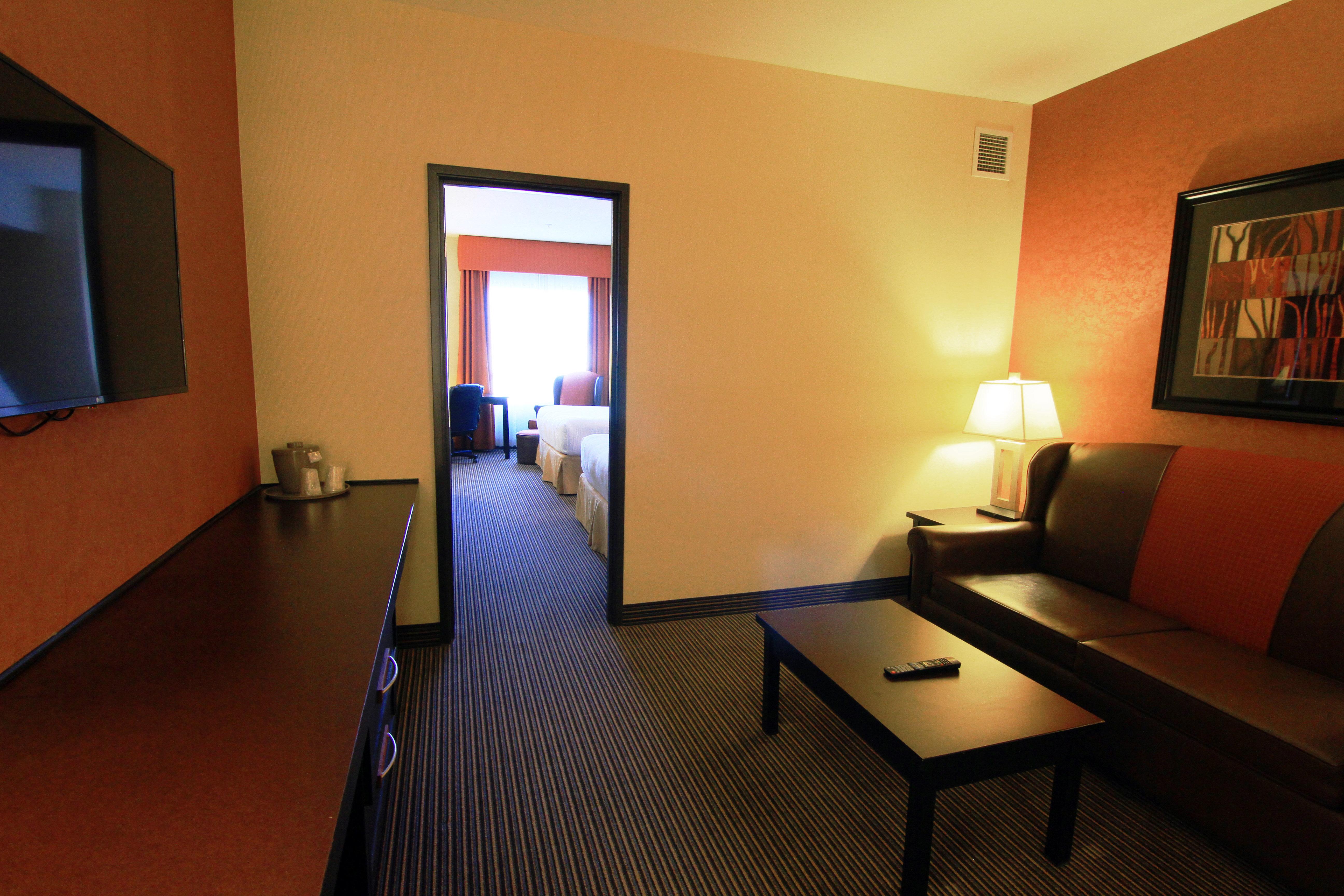 Holiday Inn Express Airport Calgary By Ihg Extérieur photo