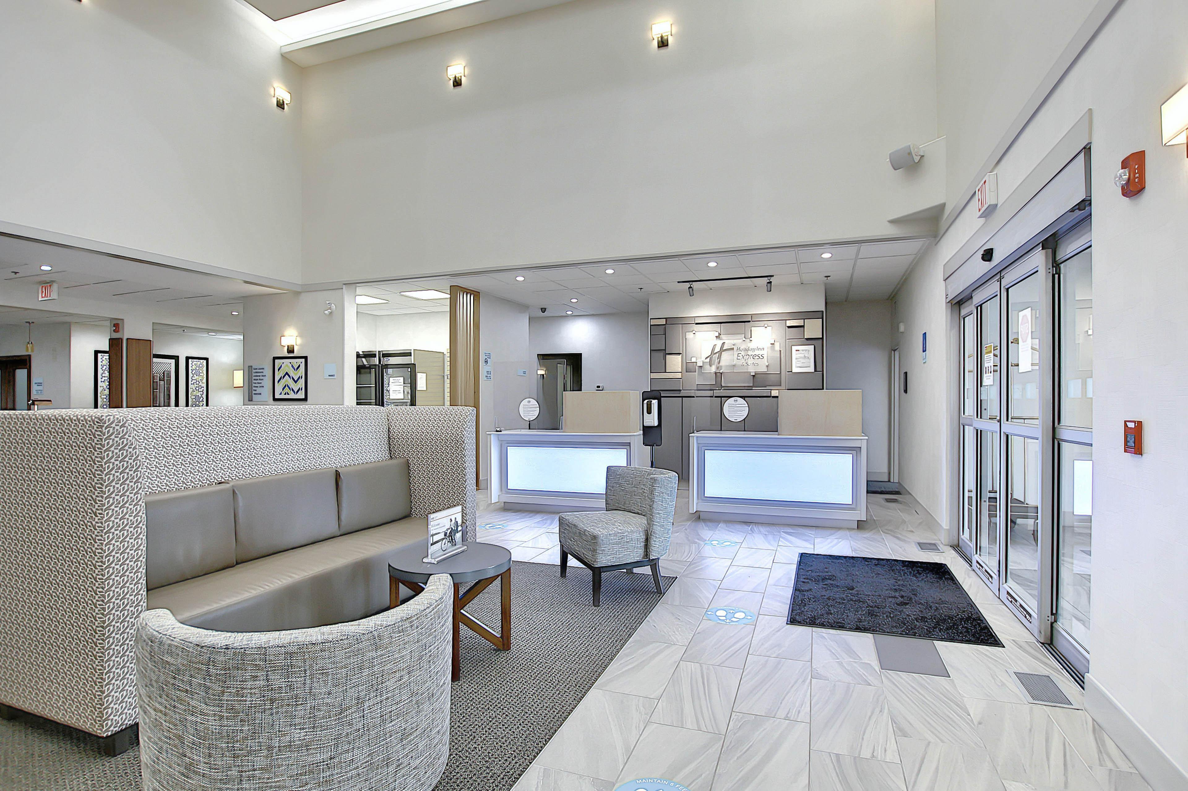 Holiday Inn Express Airport Calgary By Ihg Extérieur photo